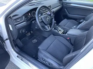 31. e - aukce ČEZ ŠKODA SUPERB, RZ 1TN0053