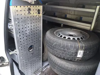 32. e - aukce ČEZ VOLKSWAGEN CADDY, RZ 9T51570