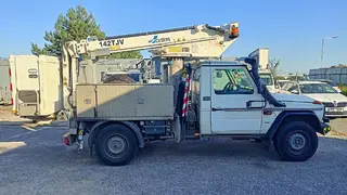 51. e - aukce ČEZ MERCEDES BENZ G 300 plošina, RZ 9T03987