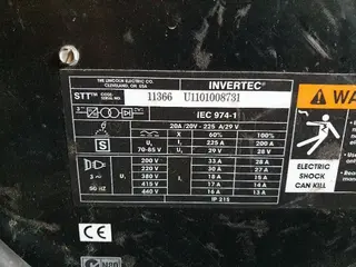 PSJ 08. Svářečka LINCOLN ELECTRIC INVERTEC STT II s podavačem LF38