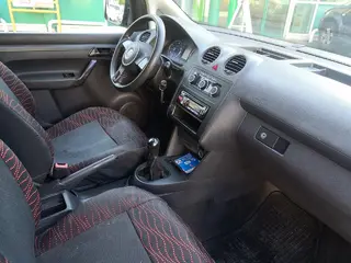 32. e - aukce ČEZ VOLKSWAGEN CADDY, RZ 9T51572