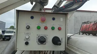 E - aukce ČEZ Land Rover plošina IPT12-1/A, RZ 8T70283