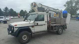 51. e - aukce ČEZ MERCEDES BENZ G 300 plošina Rothlehner, RZ 8T70953