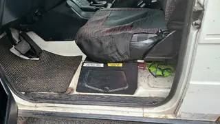51. e - aukce ČEZ MERCEDES BENZ G 300 plošina Rothlehner, RZ 8T70953