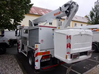 49. e - aukce ČEZ MERCEDES BENZ VARIO 816DA 4X4 S PLOŠINOU, RZ 8T59077