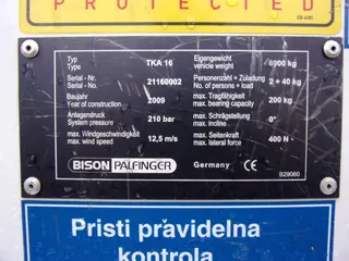 49. e - aukce ČEZ MERCEDES BENZ VARIO 816DA 4X4 S PLOŠINOU, RZ 8T59077