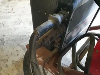 PSJ 10. Svářečka LINCOLN ELECTRIC INVERTEC STT II s podavačem LF39