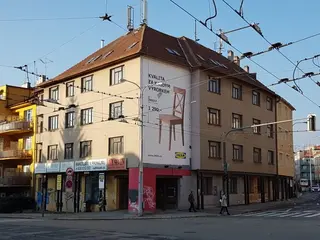 100% obchodního podílu společnosti Merhautova 1024/155, Brno s.r.o./budova Brno, ul. Merhautova