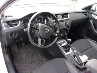 E - aukce ČEZ Škoda Octavia Combi Ambition 1,6 TDI, RZ 1TN6239