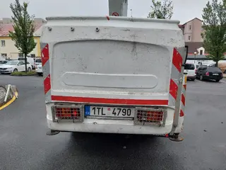 49. e - aukce ČEZ MERCEDES BENZ VARIO 816DA 4X4 S PLOŠINOU, RZ 1TL4790