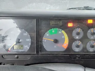 49. e - aukce ČEZ MERCEDES BENZ VARIO 816DA 4X4 S PLOŠINOU, RZ 1TL4790
