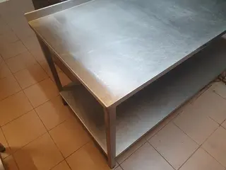 Série LETMO 12 Nerezový stůl velký