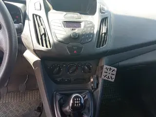 33. e-aukce ČEZ FORD TRANSIT CONNECT, RZ 9T57897