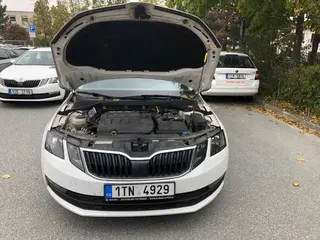 52. e - aukce ČEZ Škoda Octavia Combi Ambition 1,6 TDI, RZ 1TN4929