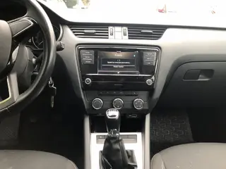 52. e - aukce ČEZ Škoda Octavia Combi Ambition 1,6 TDI, RZ 1TN4929