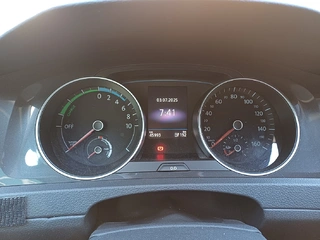 VŘ č. 16 ČEZ VOLKSWAGEN GOLF 100kW 136 PS e-Golf, RZ EL459AA