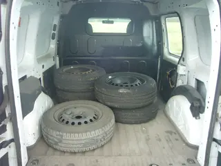 27. e - aukce ČEZ RENAULT KANGOO, RZ 8T93213