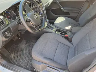 VŘ č. 17 ČEZ VOLKSWAGEN GOLF 100kW 136 PS e-Golf, RZ EL336AB