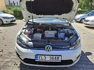 VŘ č. 17 ČEZ VOLKSWAGEN GOLF 100kW 136 PS e-Golf, RZ EL336AB