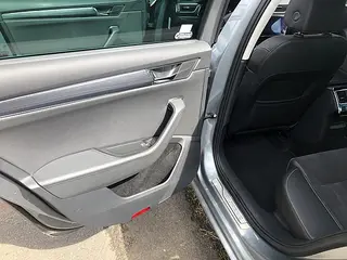 49. e - aukce ČEZ Škoda Superb Style 2,0 TSI, RZ 1TU2138