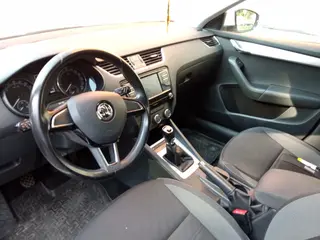 49. e - aukce ČEZ Škoda Octavia Combi Ambition 1,6 TDI, RZ 1TI4796