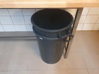 Série LETMO 17 Soubor vybavení prodejní jednotky