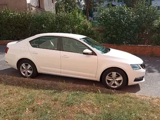 49. e - aukce ČEZ Škoda Octavia Ambition 1,6 TDI, RZ 1TN7185