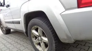 2.e-aukce -  ČEZ JEEP CHEROKEE 8T57598