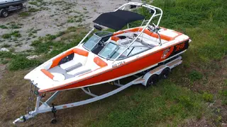 Jacht servis 02. MASTERCRAFT X45 motorový člun