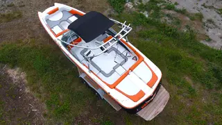 Jacht servis 02. MASTERCRAFT X45 motorový člun