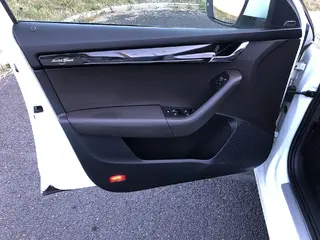 48. e - aukce ČEZ Škoda Octavia LK 2,0 TDI, RZ 1TJ1527