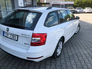 28. e - aukce ČEZ ŠKODA OCTAVIA, RZ 1TH7393