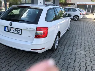 28. e - aukce ČEZ ŠKODA OCTAVIA, RZ 1TH7393