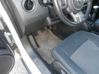 27. e - aukce ČEZ JEEP COMPASS, RZ 1TT4607