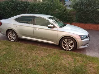 48. e - aukce ČEZ Škoda Superb Grt STY, RZ 1TL2184