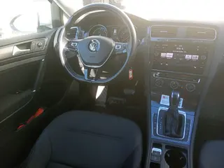 VŘ č. 12 ČEZ VOLKSWAGEN GOLF 100kW 136 PS e-Golf, RZ EL334AB