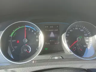VŘ č. 12 ČEZ VOLKSWAGEN GOLF 100kW 136 PS e-Golf, RZ EL334AB