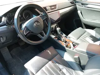48. e - aukce ČEZ Škoda Superb Combi Grt, RZ 1TN7987