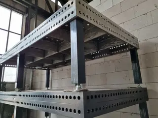 C-Mec 290 svařovací stůl SIEGMUND 1 ks. - 3 000 mm x 1 500 mm