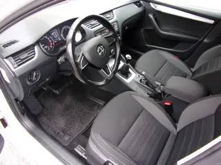35. e-aukce ČEZ ŠKODA OCTAVIA, RZ 1TH8534
