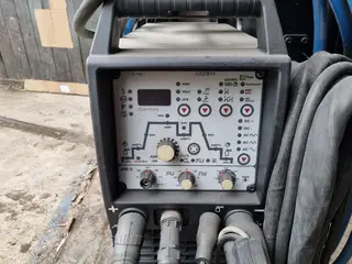 C-Mec 320 Svařovací přístroj TETRIX 230 AC/DC COMFORT 8P