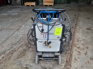 C-Mec 320 Svařovací přístroj TETRIX 230 AC/DC COMFORT 8P