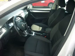 33. e-aukce ČEZ ŠKODA OCTAVIA, RZ 1TF6418