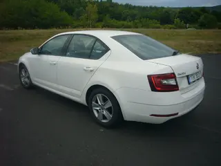 32. e - aukce ČEZ ŠKODA OCTAVIA, RZ 1TH8526