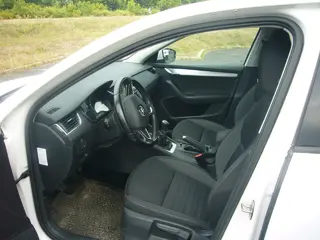 32. e - aukce ČEZ ŠKODA OCTAVIA, RZ 1TH8526