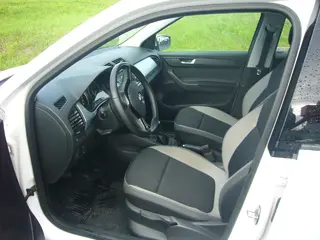 35. e-aukce ČEZ ŠKODA FABIA, RZ 1TH9606