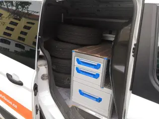 30. e-aukce ČEZ FORD TRANSIT CONNECT, RZ 9T57894