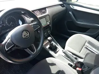 E - aukce ČEZ Škoda Octavia Combi Ambition 1,6 TDI, RZ 1TI4984