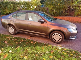 53. e - aukce ČEZ Škoda Octavia Style 2,0 TSI, RZ 1TS2072