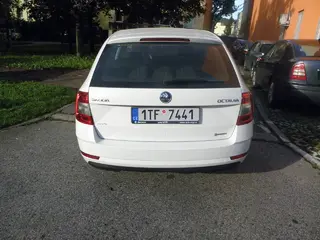  35. e-aukce ČEZ ŠKODA OCTAVIA, RZ 1TF7441